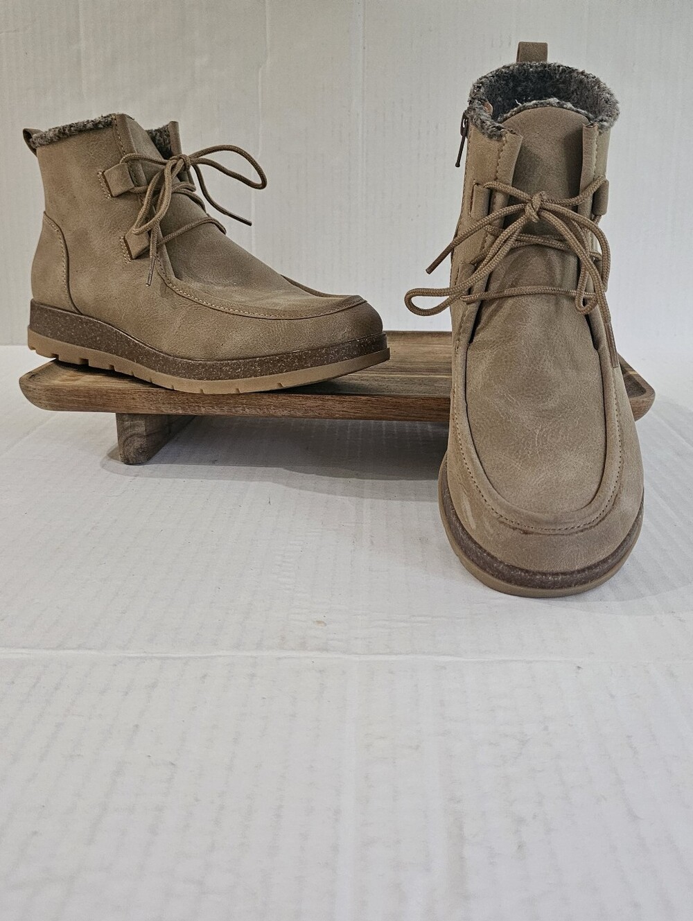 Eurosoft Larabee Booties Size 8.5 Tan Moc Toe Lace Up Side Zipper Wedge Heel